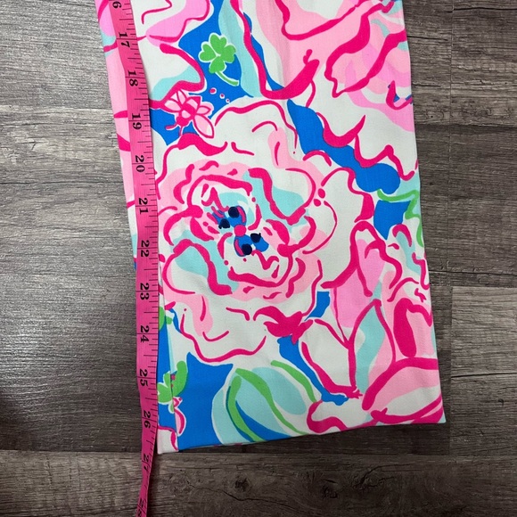 Lilly Pulitzer 6 Luxury Capri Flutter Blue Lucky Charm Floral Print Pants - Picture 8 of 8